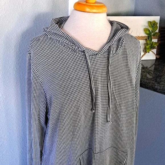 Gingham Hoodie | Size XL - Picture 2 of 7